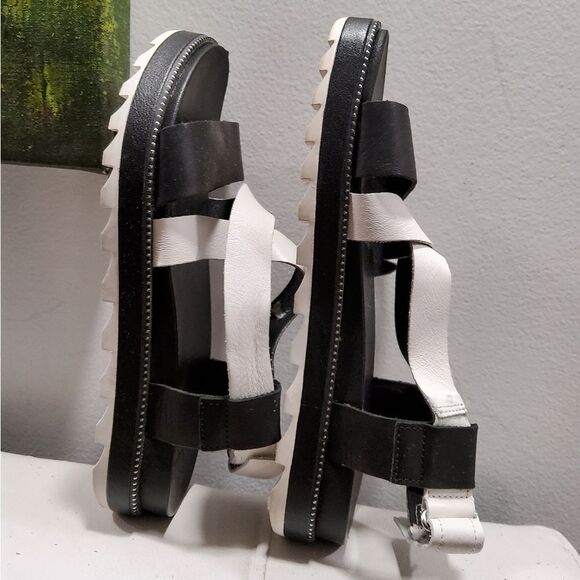 Sorel Roaming Criss-Cross Sling Back Sandals Size 8,5 - Picture 4 of 10